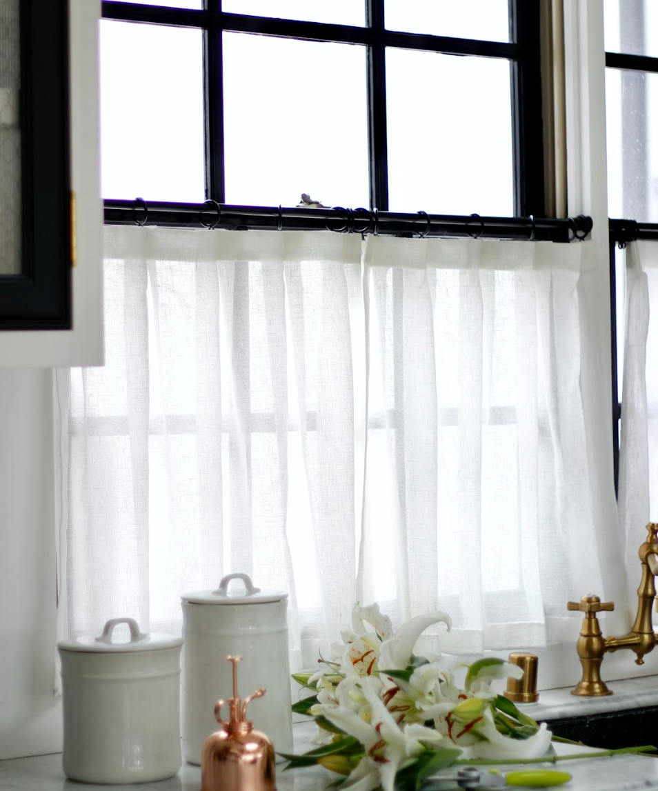 Box pleat café curtains
