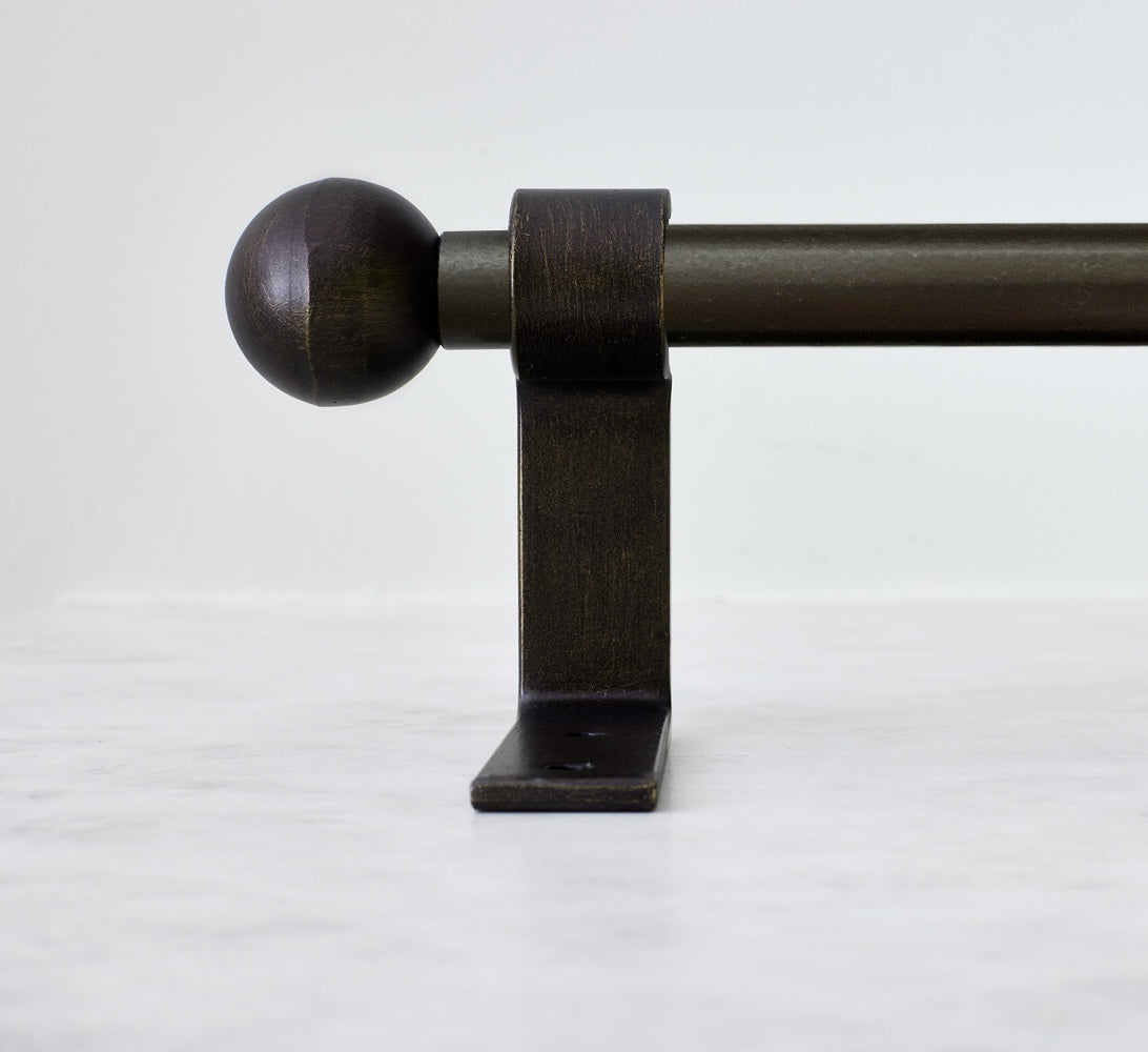Ball finial