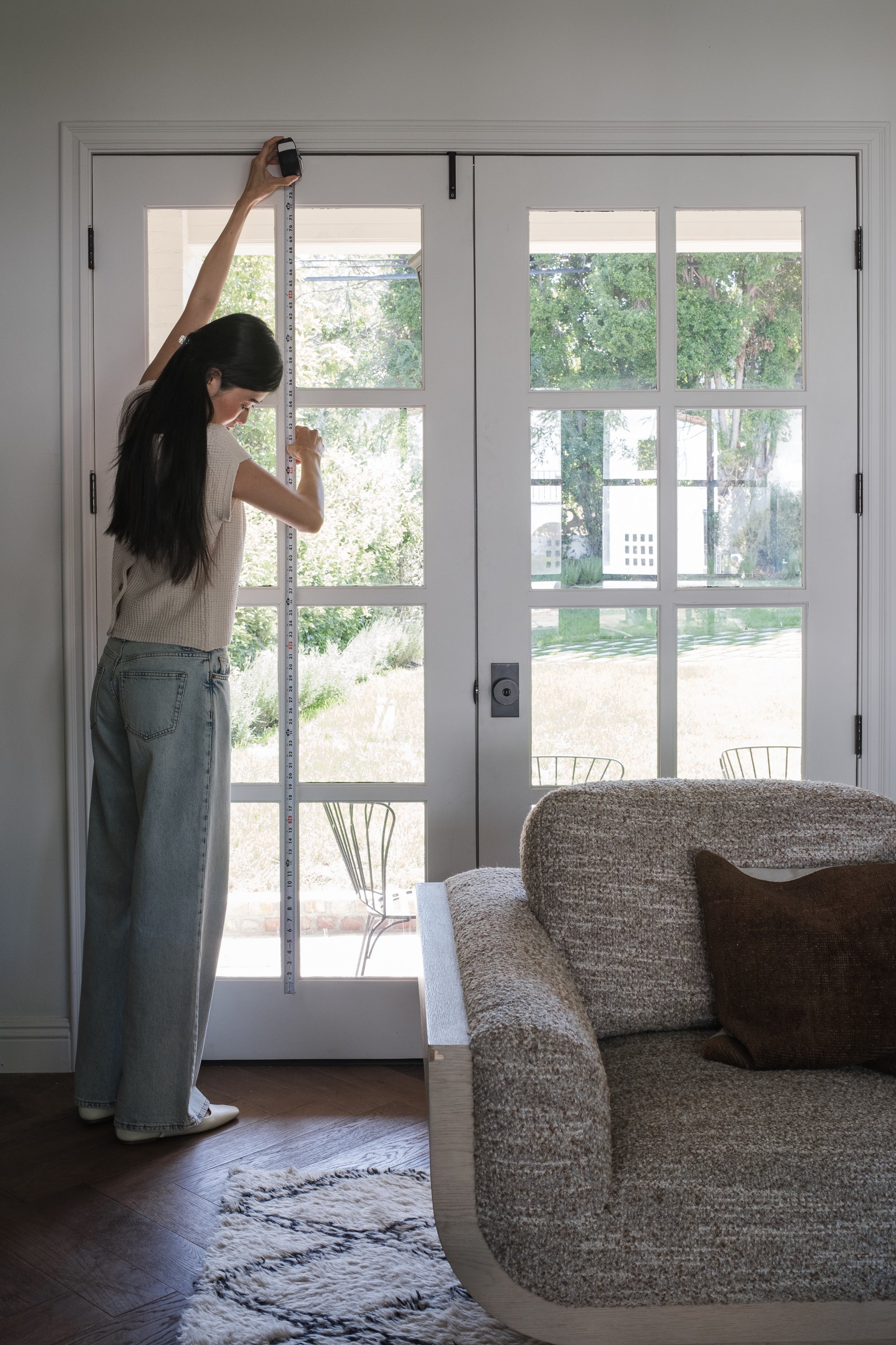 Measuring door glass height