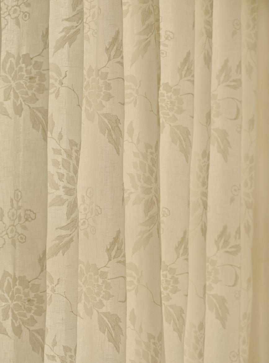 Molly Kidd Studio for Everhem window treatments.