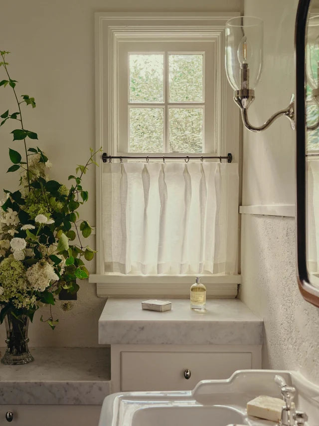 Café Curtains & Hardware
