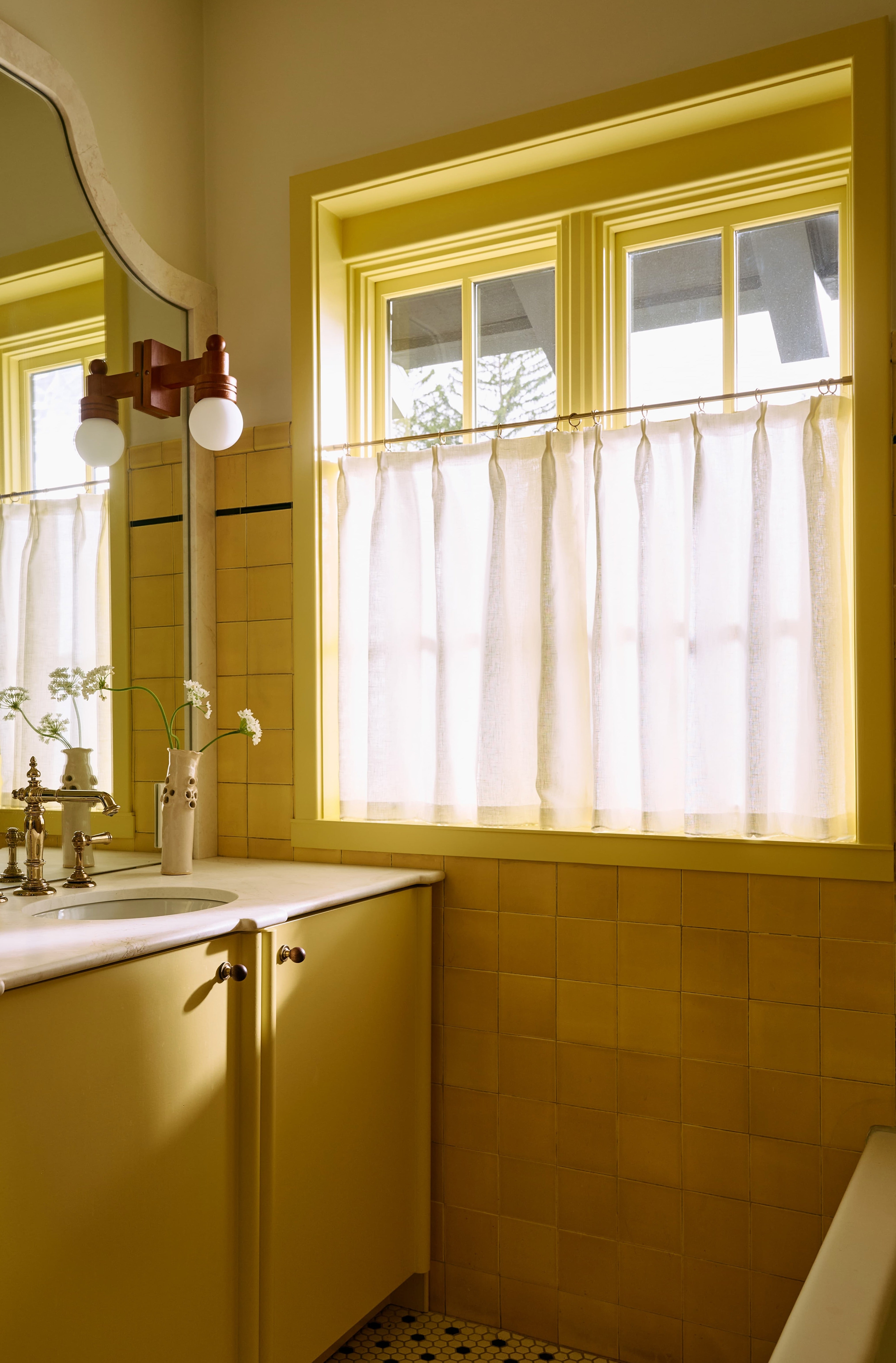 Pinch Pleat Café Curtains and Hardware